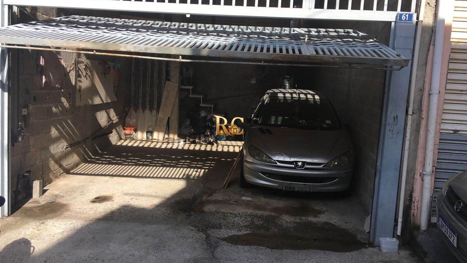 Sobrado para Venda em Guarulhos, Jardim Santa Cecília, 3 dormitórios, 1 suíte, 4 banheiros, 2 vagas - RC Imóveis à Venda - Aluguel e Venda de Imóveis