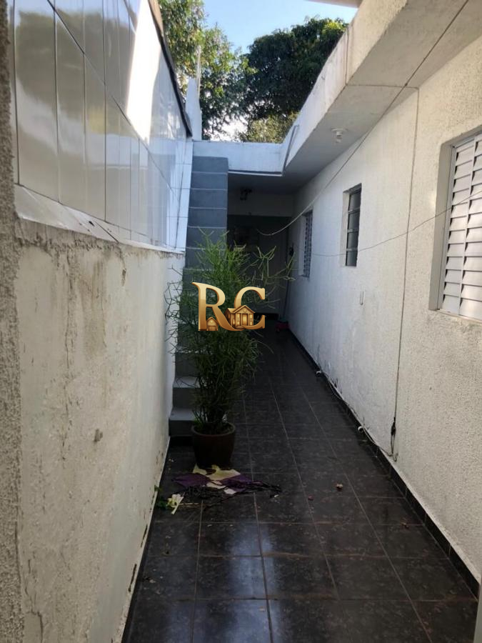 Casa para Venda em Guarulhos, Jardim Scyntila, 3 dormitórios, 1 suíte, 2 banheiros, 2 vagas - RC Imóveis à Venda - Aluguel e Venda de Imóveis
