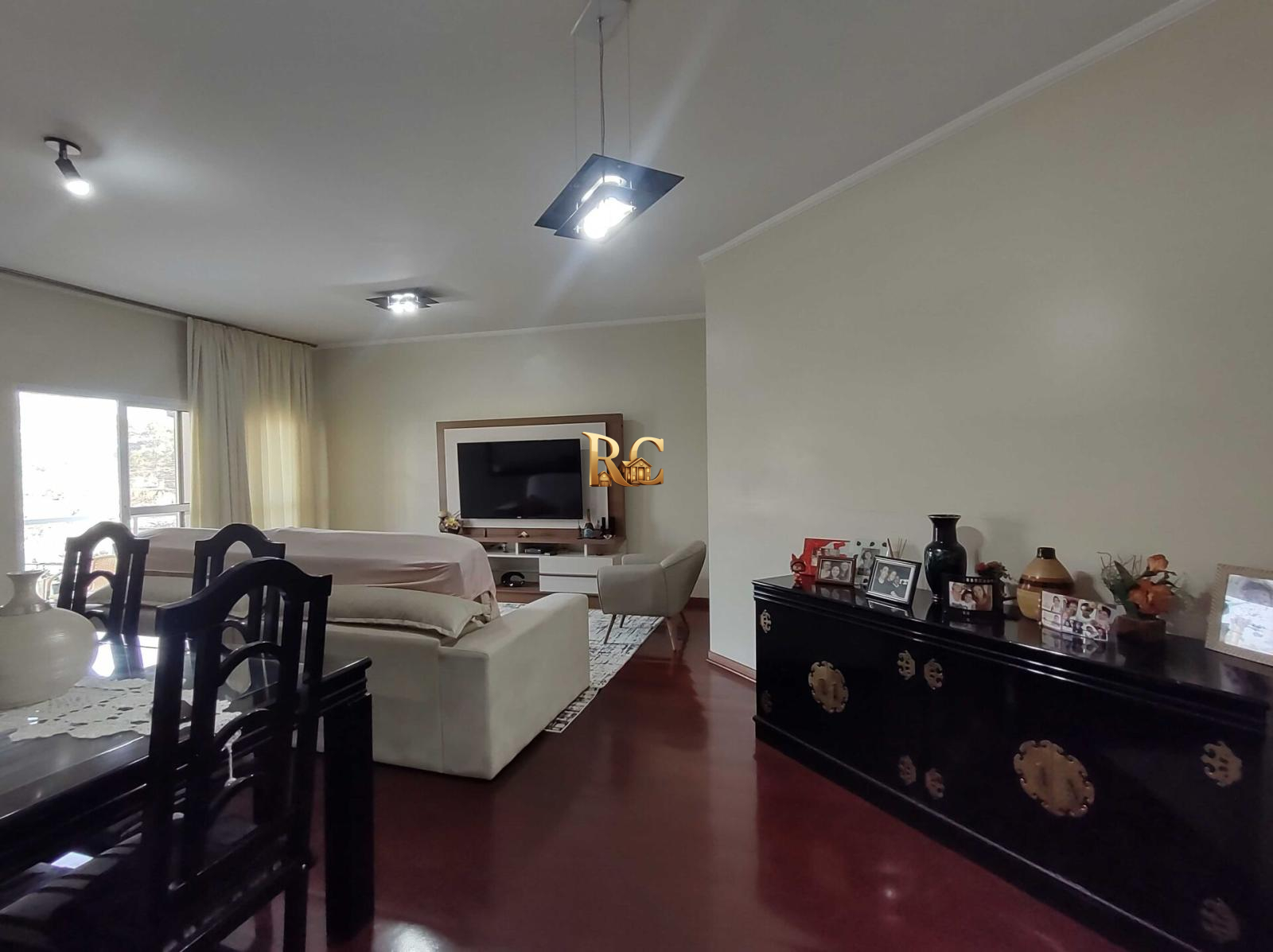 Apartamento para Venda em Guarulhos, Vila Augusta, 3 dormitórios, 1 suíte, 3 banheiros, 2 vagas - RC Imóveis à Venda - Aluguel e Venda de Imóveis