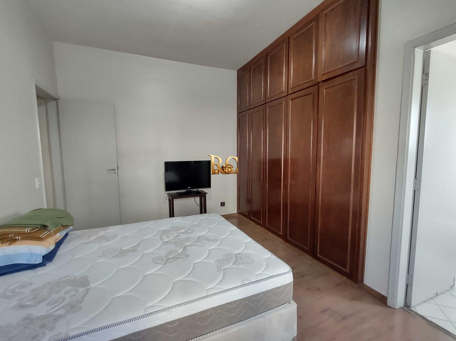 Apartamento para Venda em Guarulhos, Vila Augusta, 3 dormitórios, 1 suíte, 3 banheiros, 2 vagas - RC Imóveis à Venda - Aluguel e Venda de Imóveis