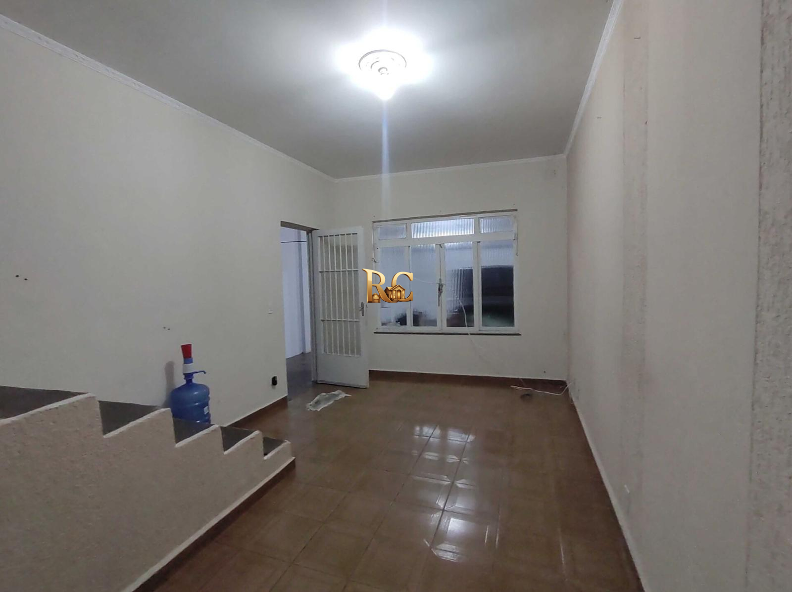 Sobrado para Venda em Guarulhos, Jardim Scyntila, 3 dormitórios, 1 suíte, 3 banheiros, 2 vagas - RC Imóveis à Venda - Aluguel e Venda de Imóveis