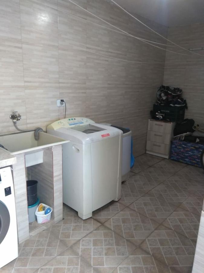 Sobrado para Venda em Guarulhos, Jardim Jacy, 2 dormitórios, 2 banheiros, 1 vaga - RC Imóveis à Venda - Aluguel e Venda de Imóveis